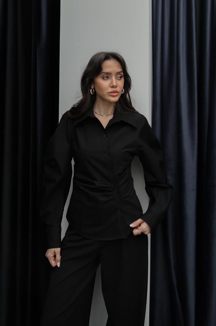 Siyah Çapraz Düğmeli Drapeli Gömlek