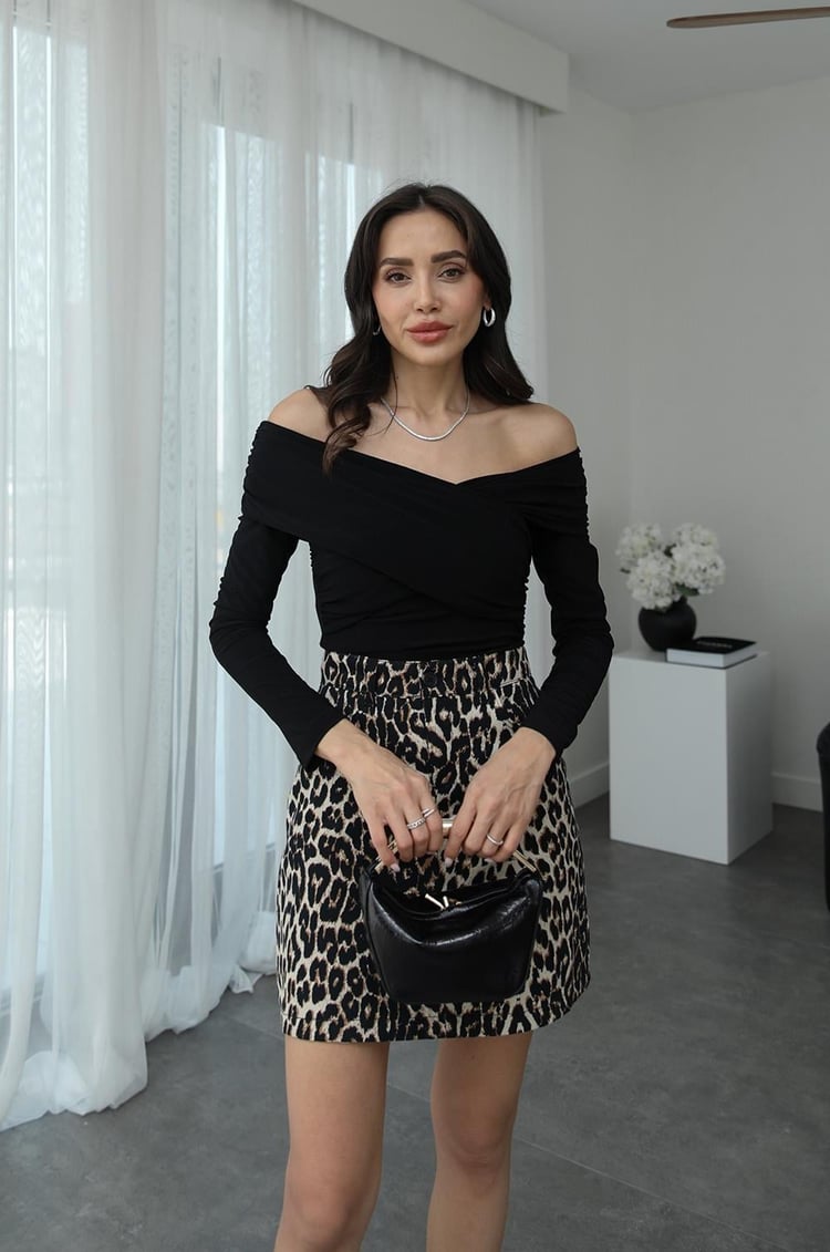 Siyah Çapraz Yaka Bluz