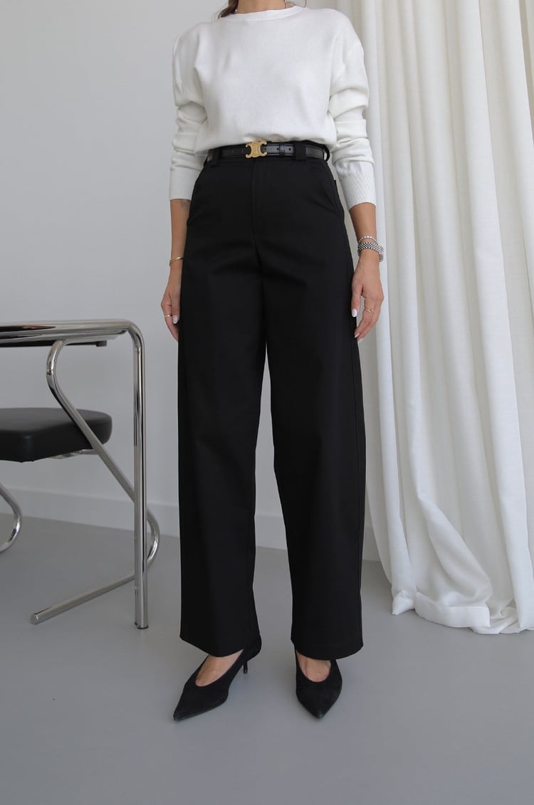 Siyah Curved Barrel Pantolon