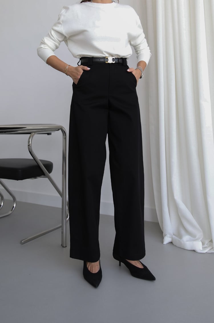 Siyah Curved Barrel Pantolon