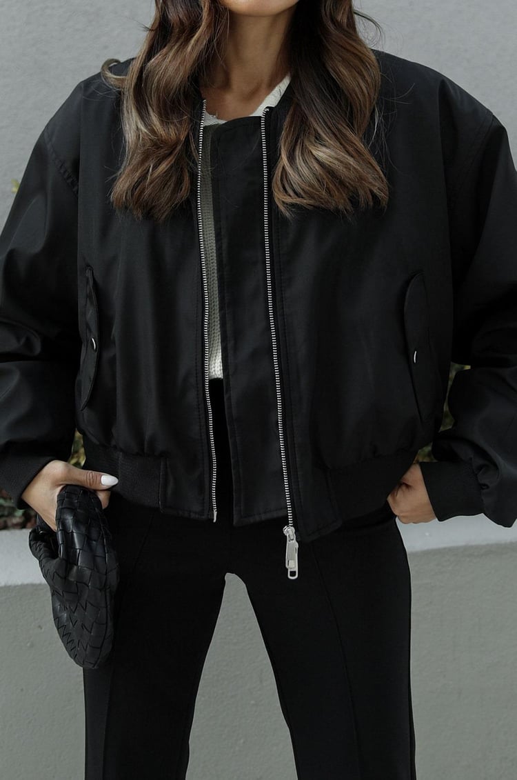 Siyah Fermuarlı Ceket