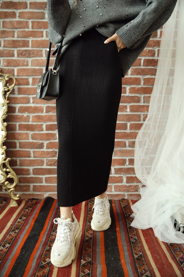 Siyah Fitilli Triko Kalem Etek