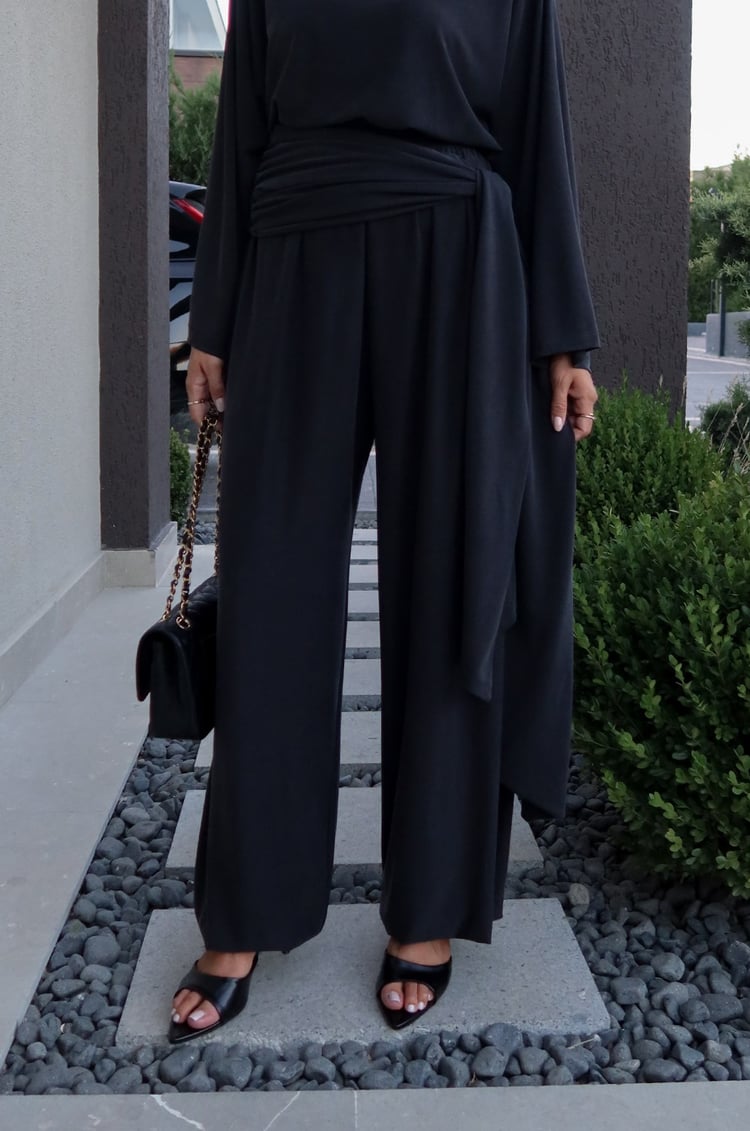 Siyah Flowing Beli Şallı Bluz Pantolon Takım