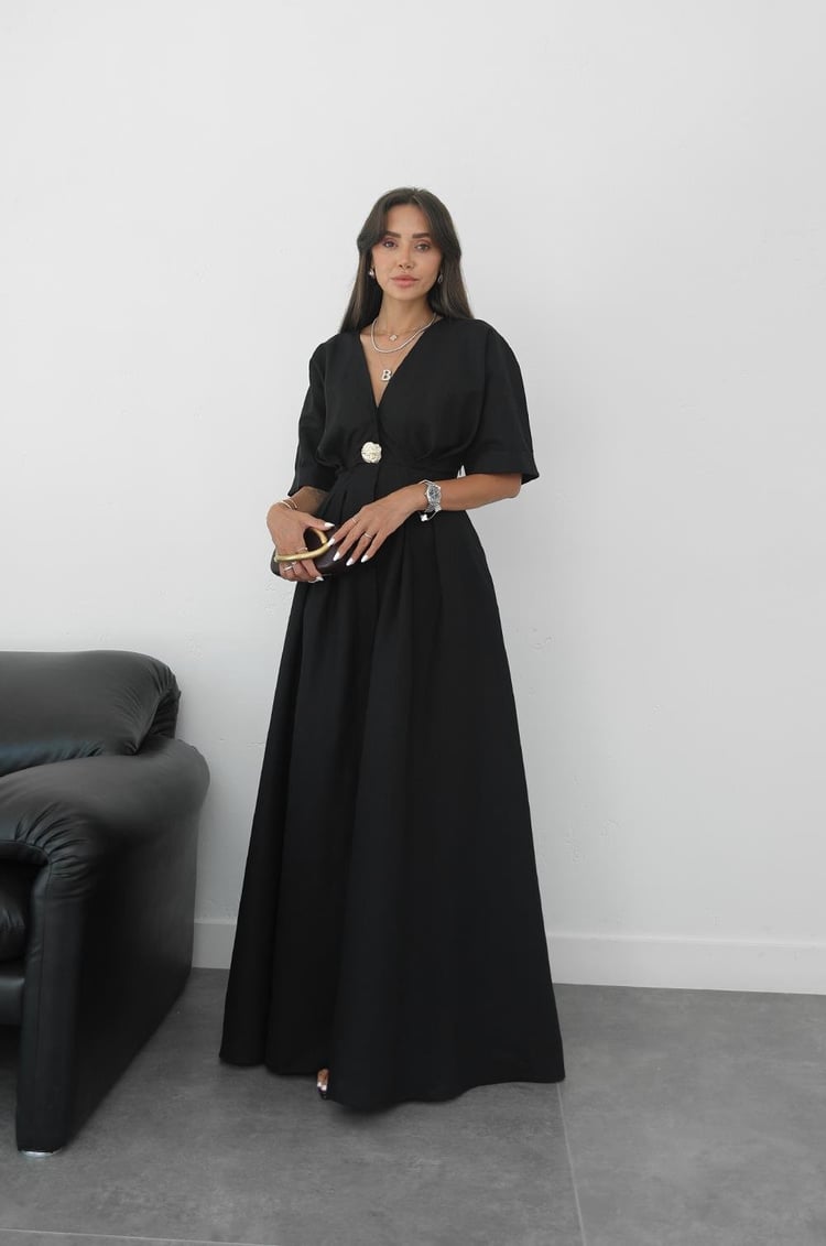 Siyah Gold Aksesuarlı Ham Keten Elbise