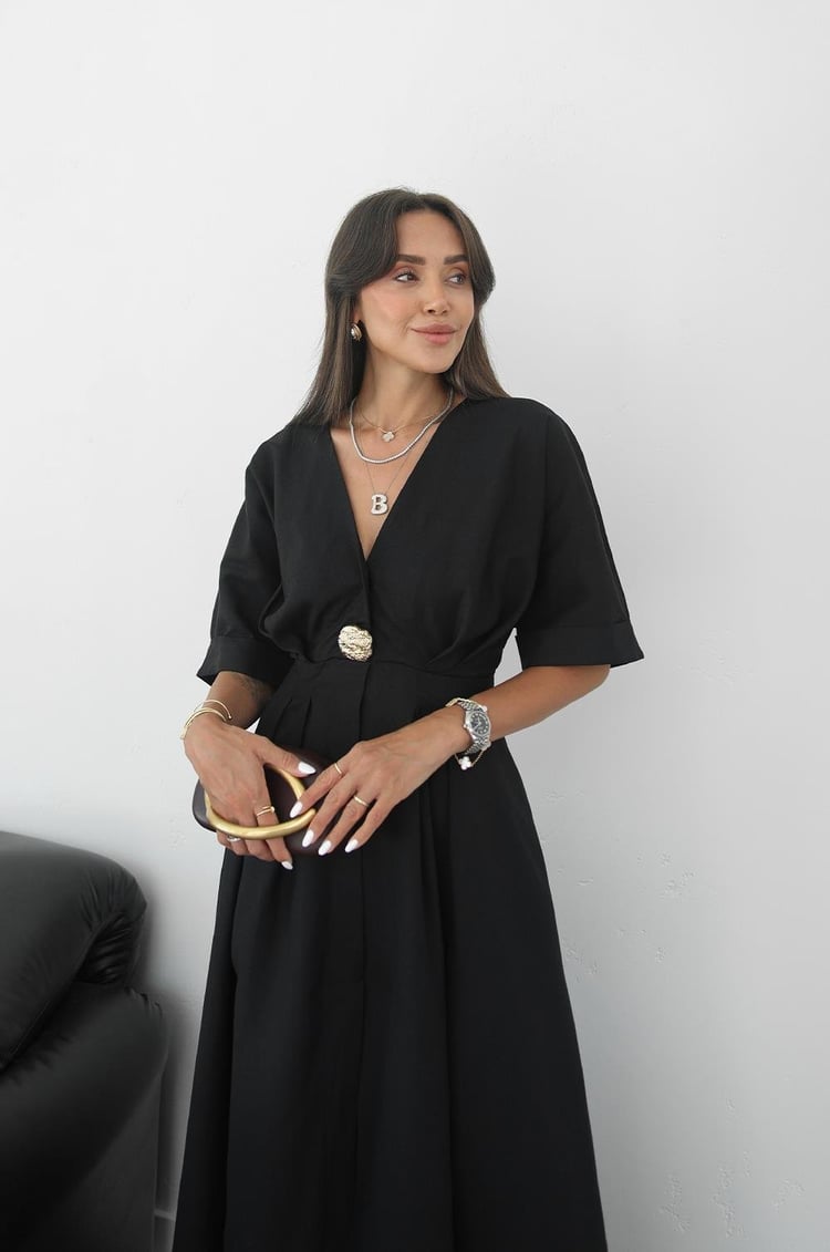 Siyah Gold Aksesuarlı Ham Keten Elbise