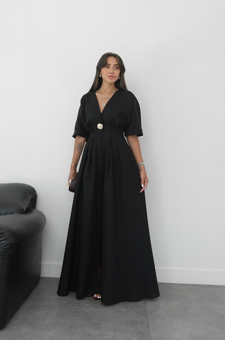 Siyah Gold Aksesuarlı Ham Keten Elbise