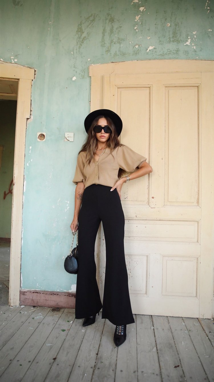 Siyah İspanyol Paça Pantolon