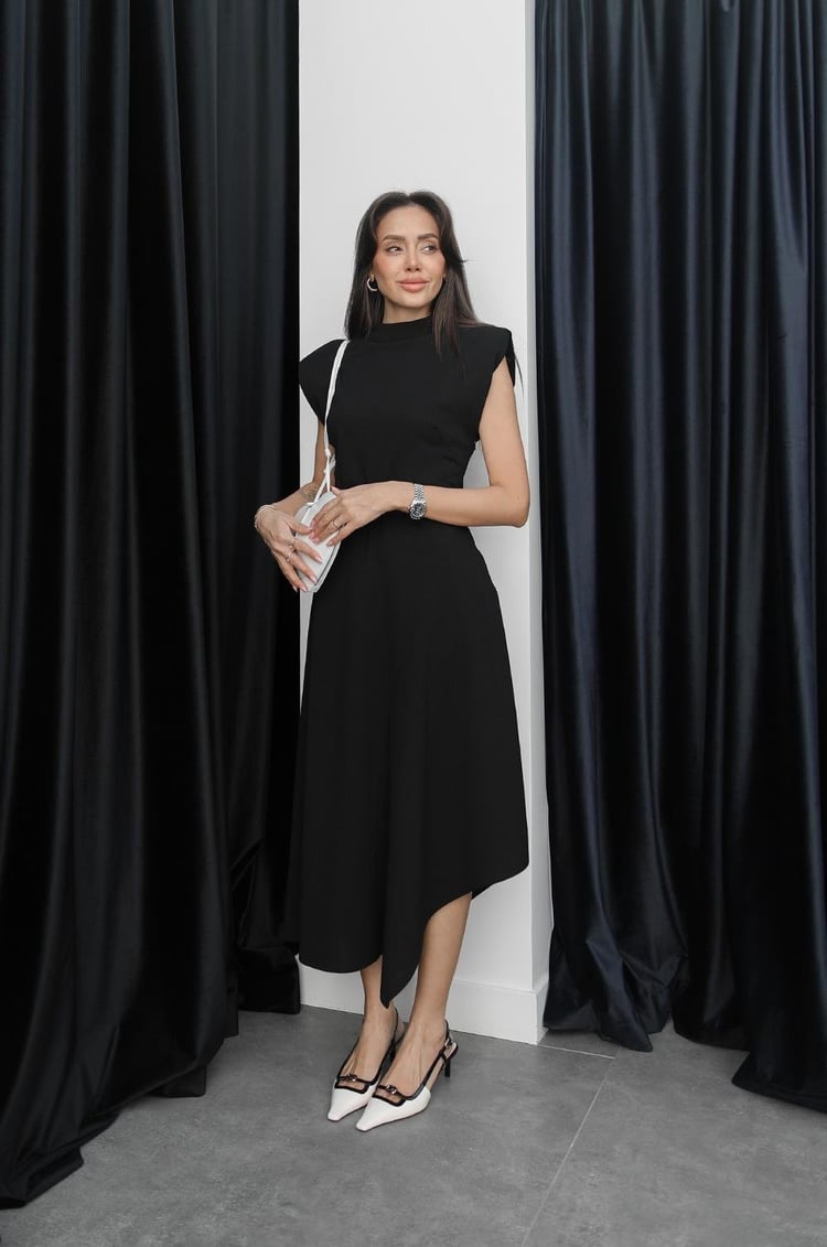 Siyah Janney Vatkalı Kemerli Elbise