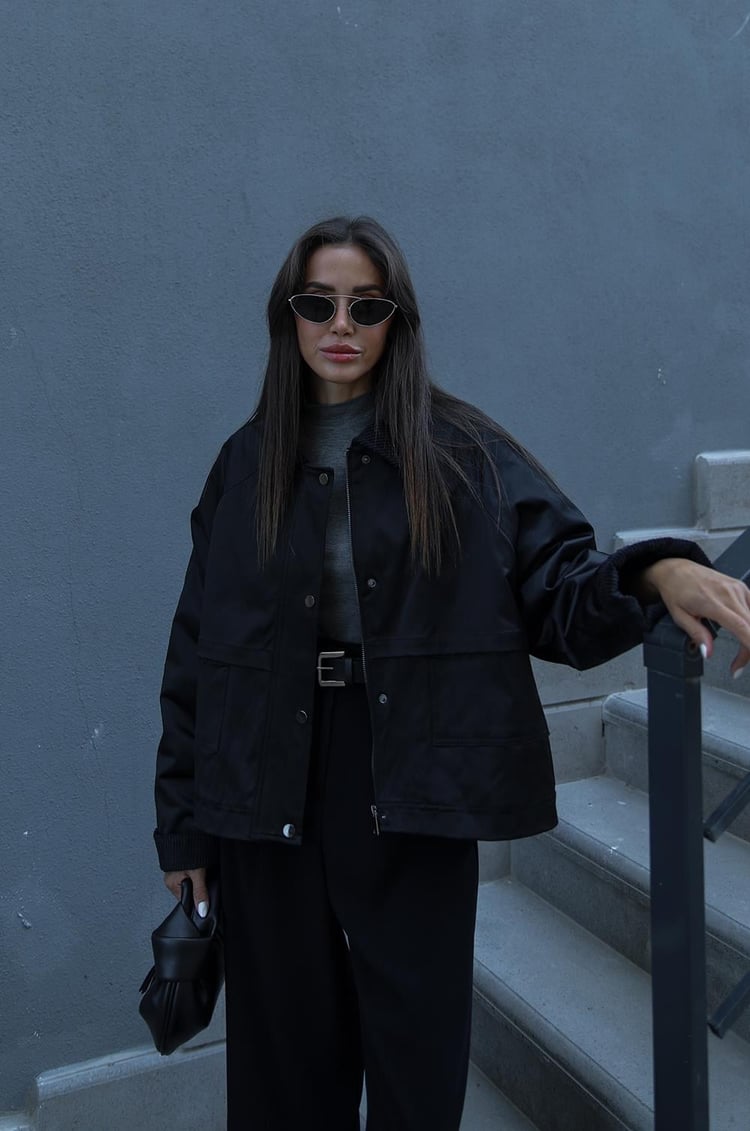 Siyah Kadife Yaka Detaylı Ceket