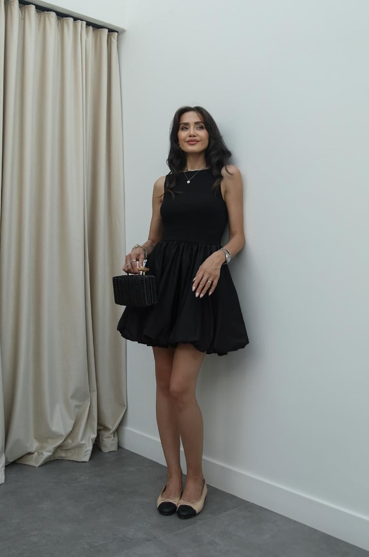 Siyah Kalın Askılı Balon Etekli Elbise