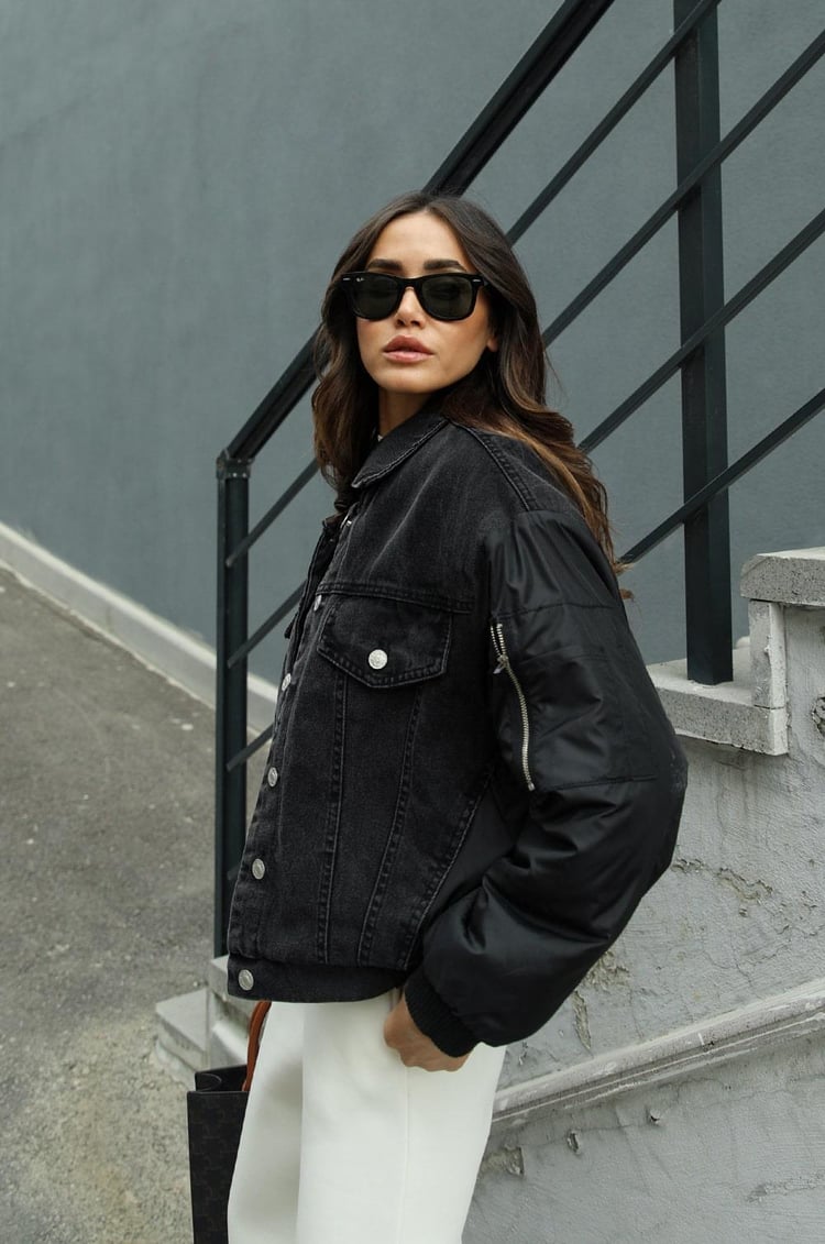 Siyah Kolu Fermuar Detaylı Ceket