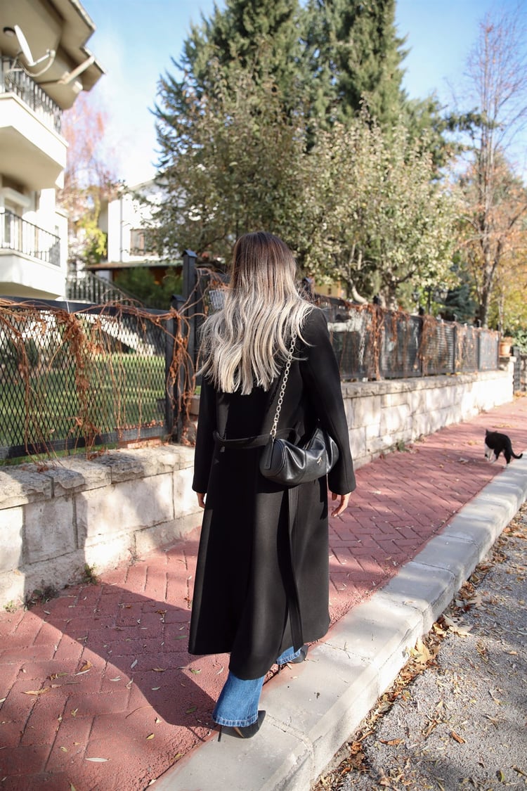 Siyah Kuşaklı Kaşe Kaban