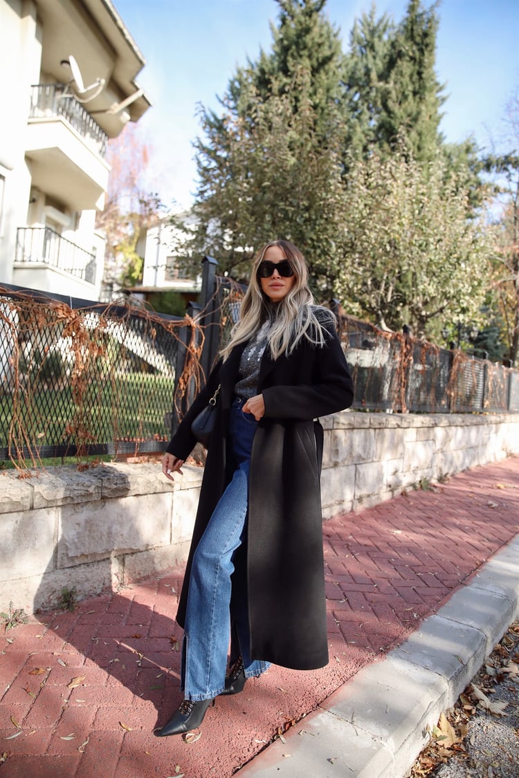 Siyah Kuşaklı Kaşe Kaban