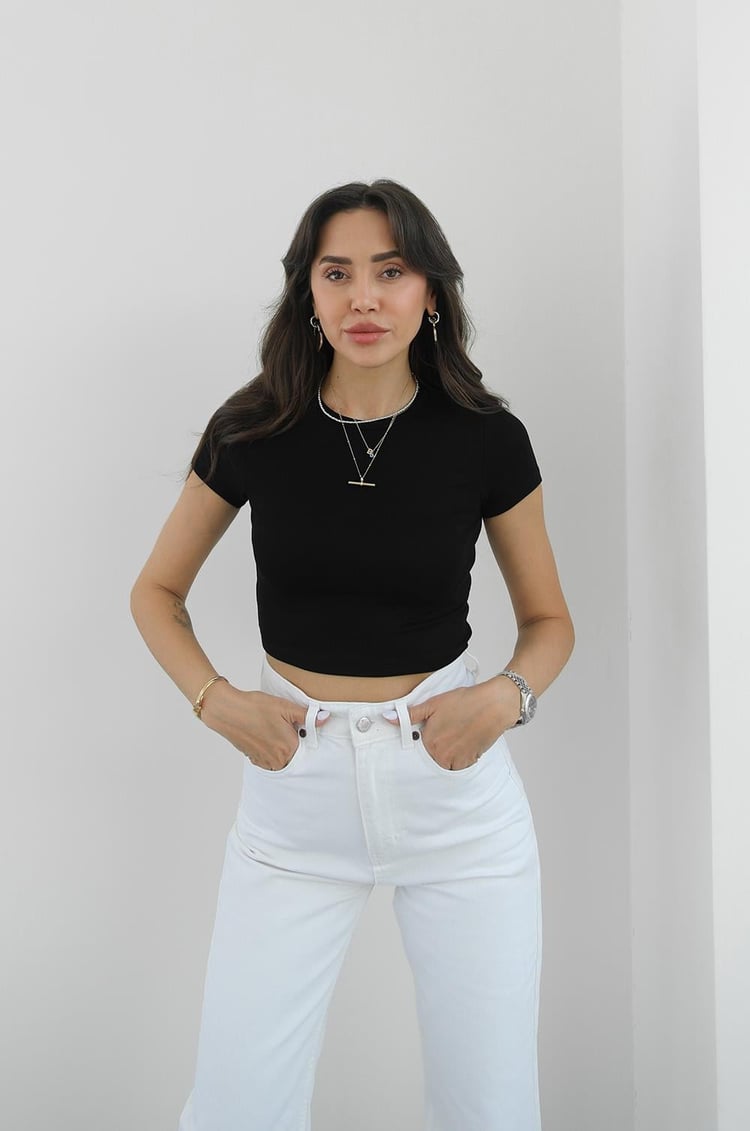 Siyah Modal Crop Top
