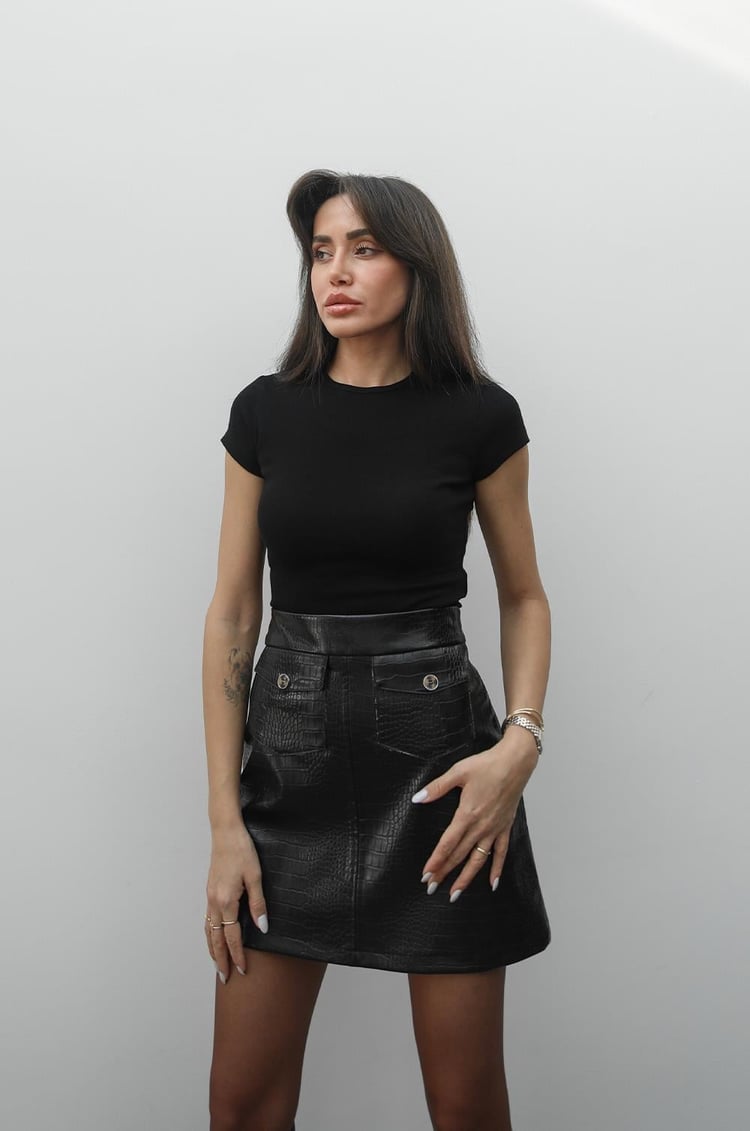 Siyah Pena Bisiklet Yaka Fit Tişört