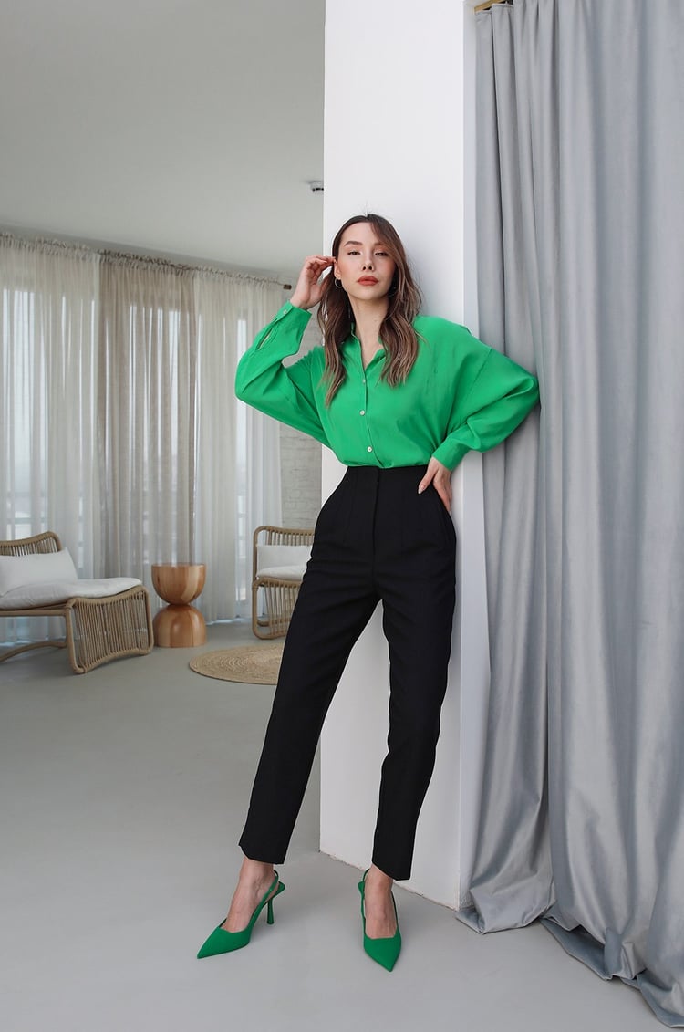 Siyah Pens Detaylı Pantolon