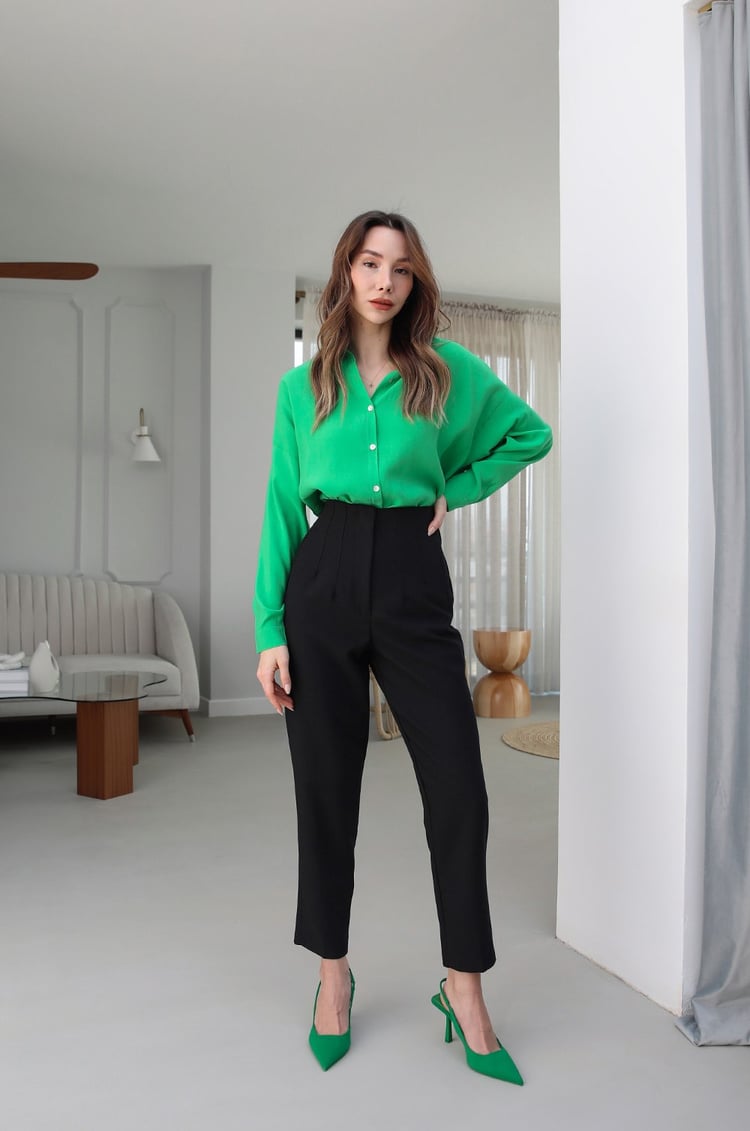 Siyah Pens Detaylı Pantolon
