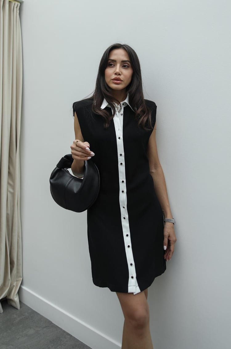 Siyah Şerit Detaylı Elbise