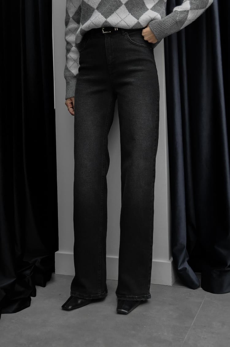 Siyah Straight Leg Kemerli Jean
