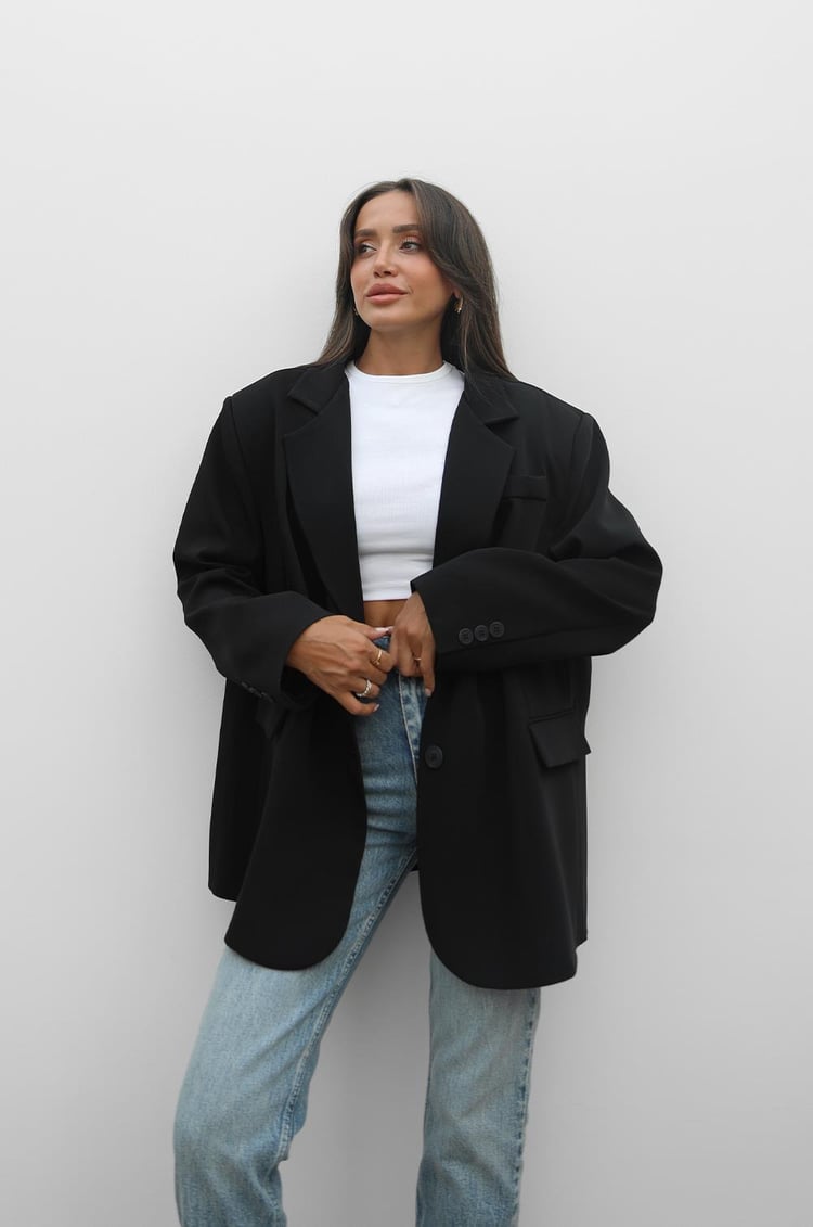 Siyah Süs Cepli Oversize Blazer Ceket