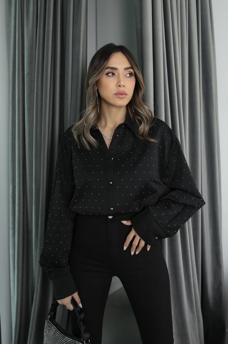 Siyah Taş İşlemeli Gömlek