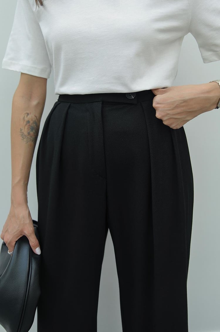 Siyah Thais Önü Pileli Pantolon