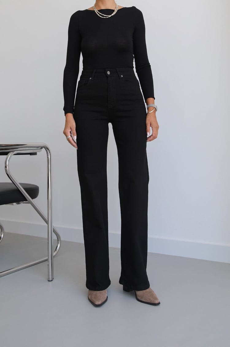 Siyah Vena Straight Leg Jean