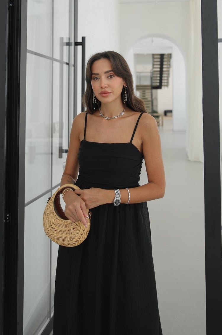 Siyah Willy Askılı Elbise