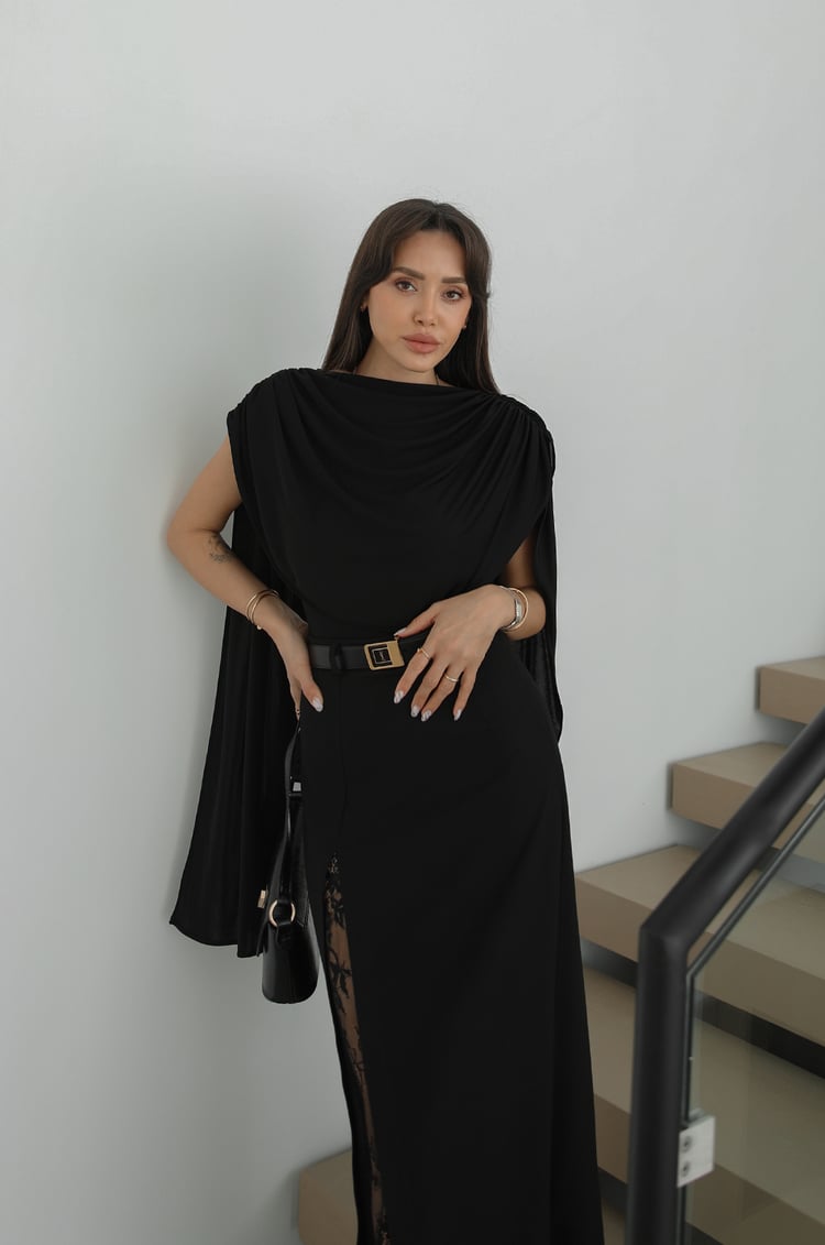 Siyah Yaka Detaylı Bodysuit Bluz