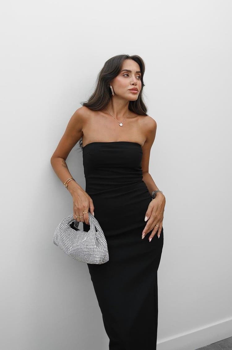 Siyah Yanı Drape Detaylı Staplez Elbise