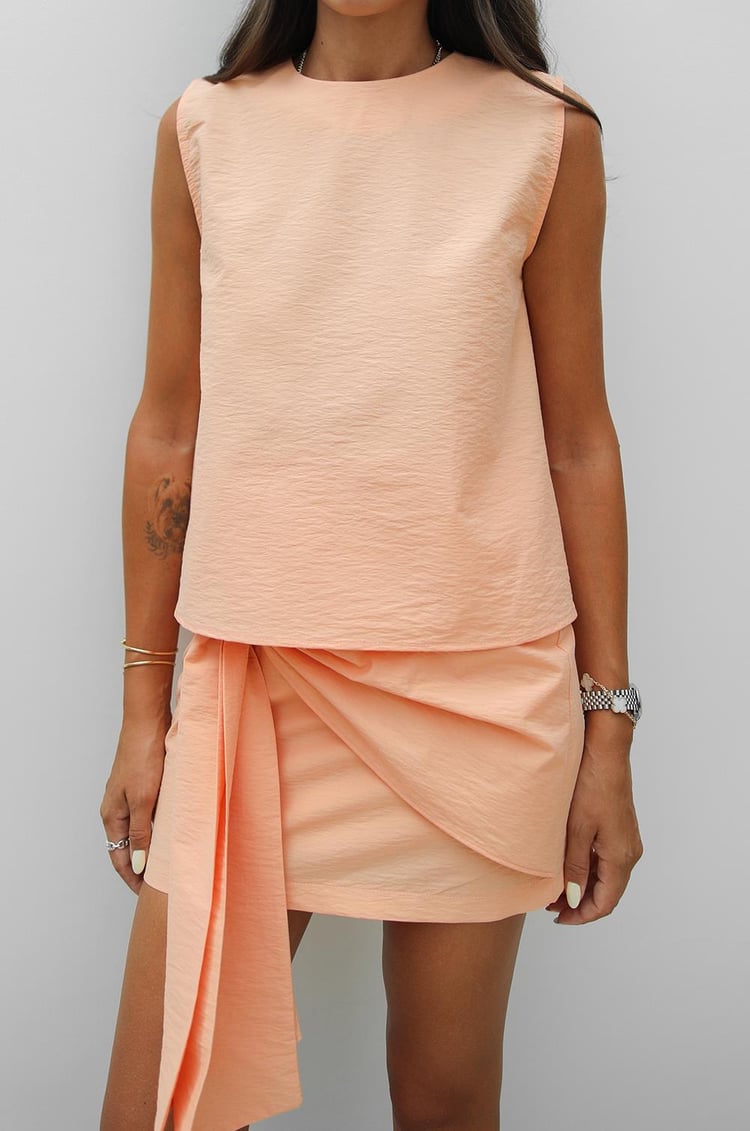 Somon Fiyonk Detaylı Etek Bluz Takım