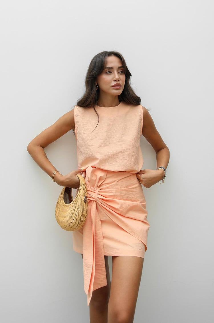 Somon Fiyonk Detaylı Etek Bluz Takım