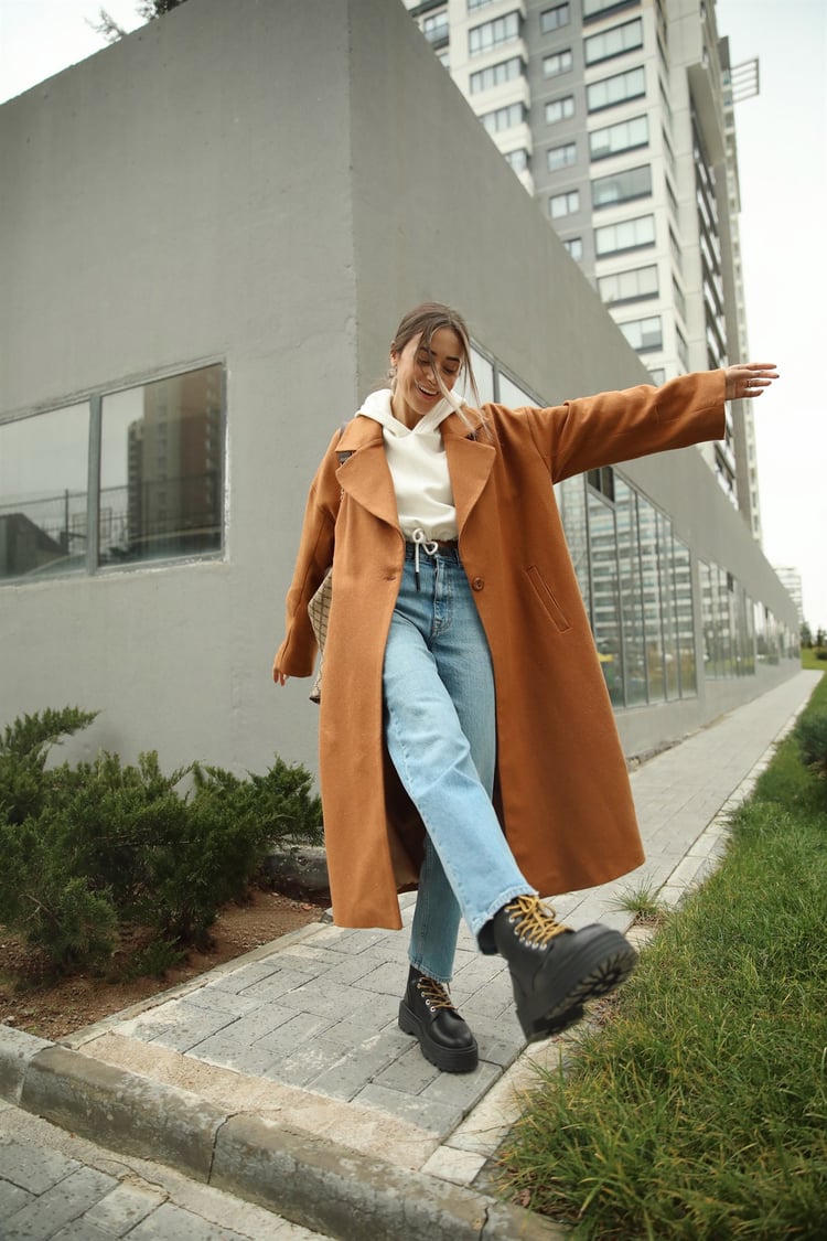 Taba Tek Düğmeli Oversize Kaban