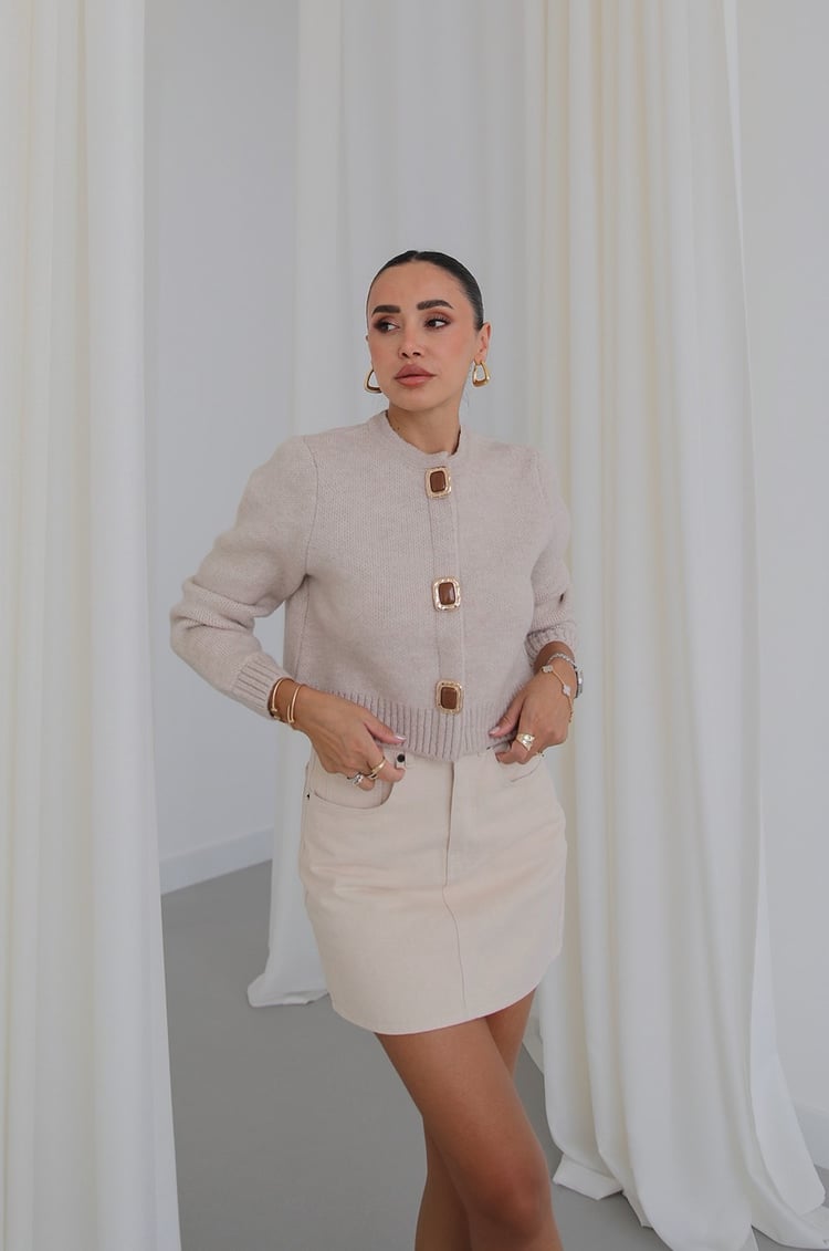 Taş Rengi Toka Detaylı Çıtçıtlı Hırka