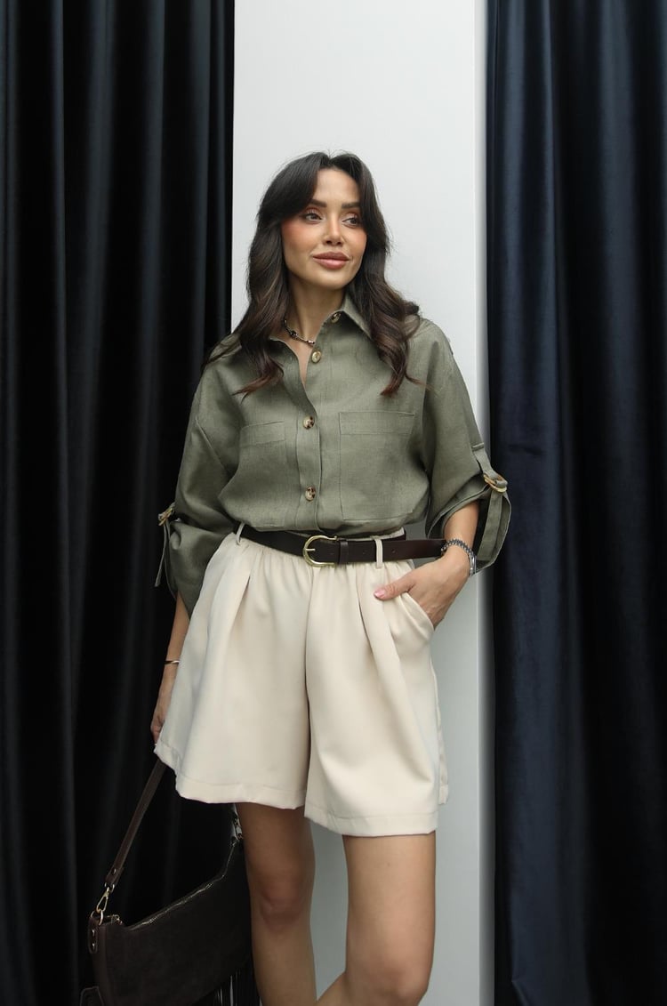 Yeşil Kolları Kemer Detaylı Ham Keten Gömlek