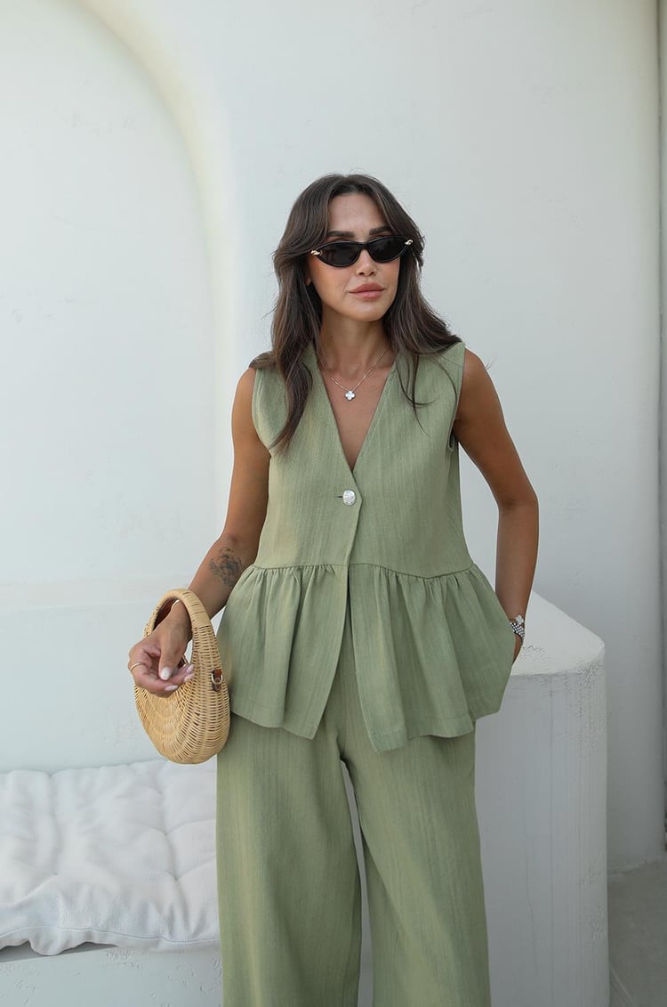 Yeşil Önü Tek Düğmeli Yelek Pantolon Takım