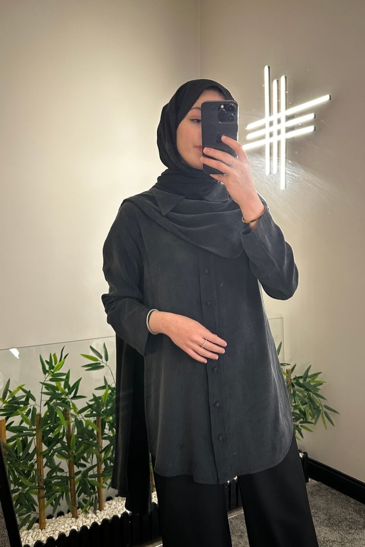 Motty Şal Detaylı Lyocell Gömlek SİYAH
