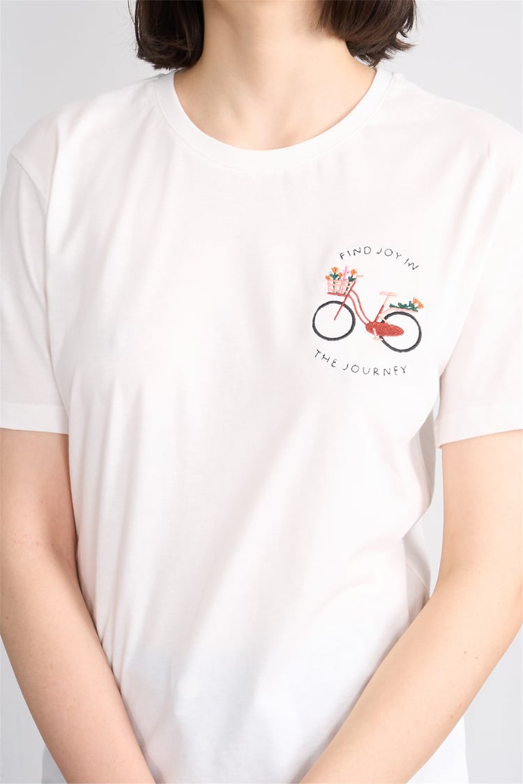 C.K Y26 8946 Fithit Kadın Bisiklet Yaka Regular Nakışlı T-shirt Krem