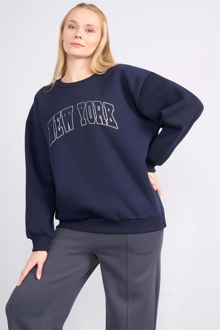 Çetinkaya Fithit 8566 Kadın Bisiklet Yaka Oversize Baskılı Sweatshirt Lacivert