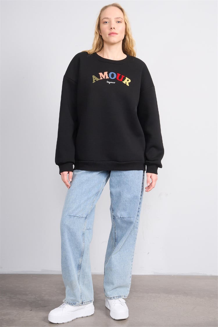 Çetinkaya Fithit 8817 Kadın Bisiklet Yaka 3 İplik Oversize Nakışlı Sweatshirt Siyah