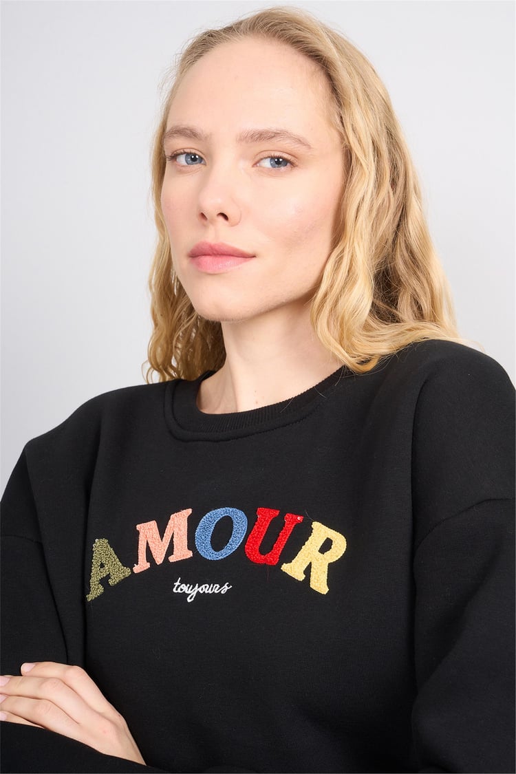 Çetinkaya Fithit 8817 Kadın Bisiklet Yaka 3 İplik Oversize Nakışlı Sweatshirt Siyah