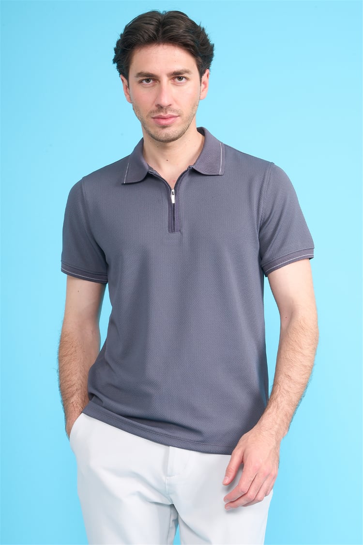Çetinkaya Mentality 4615 Fermuarlı Polo Yaka Regular Modelli T-shirt Füme