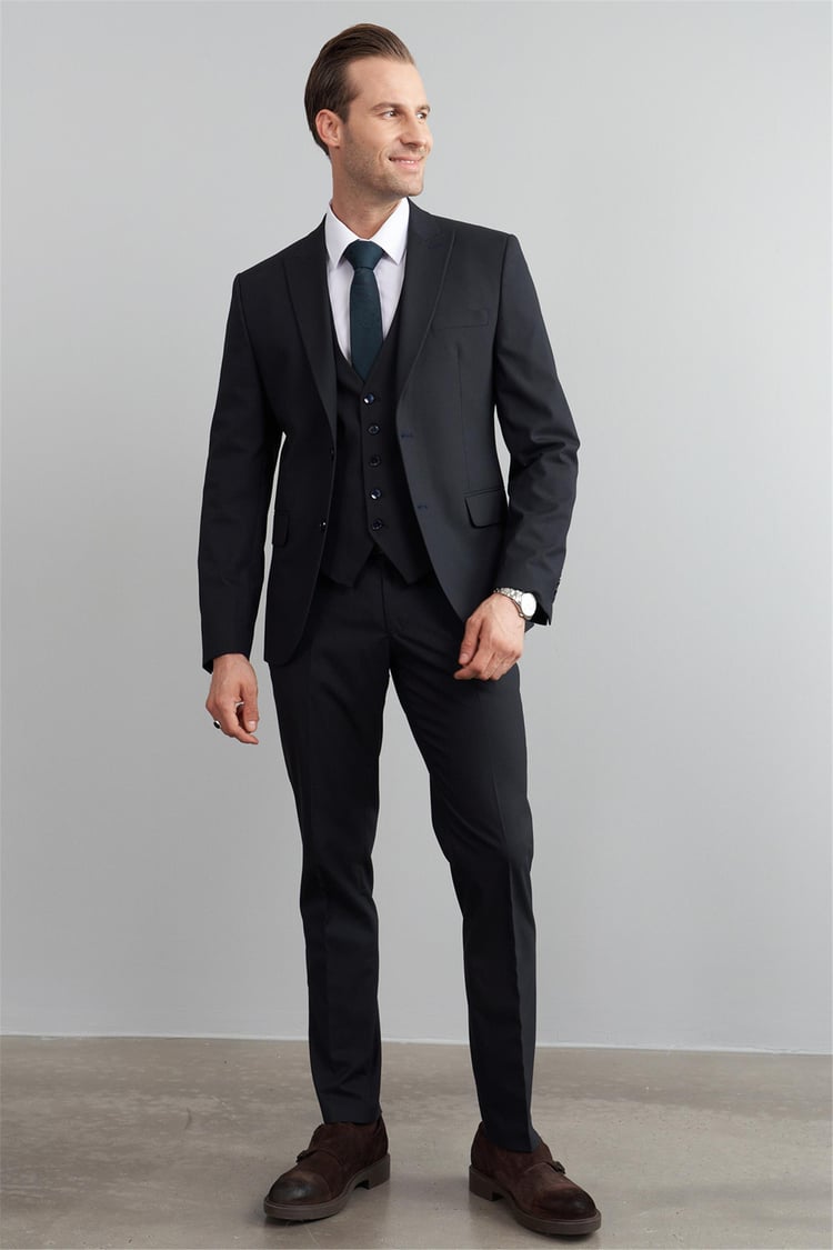 Çetinkaya Mentality 9541 Erkek Yünter Sivri Yaka Slim Fit Yelekli Takım Elbise Lacivert Çizgili