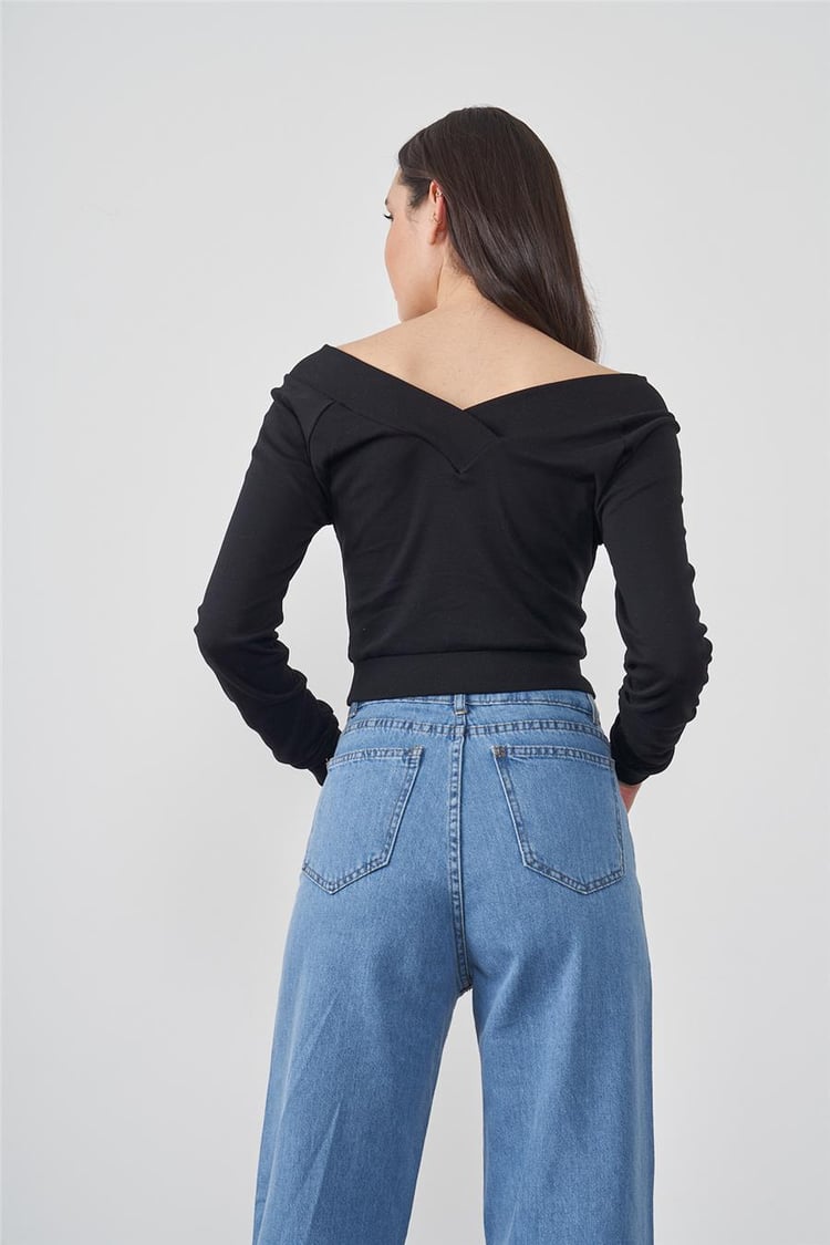 Çetinkaya V Yaka Siyah Body