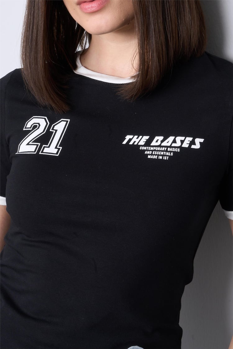 Helly Y25 Mb-5981 Siyah Kadın Sayı Ve Yazı Baskılı T-Shirt