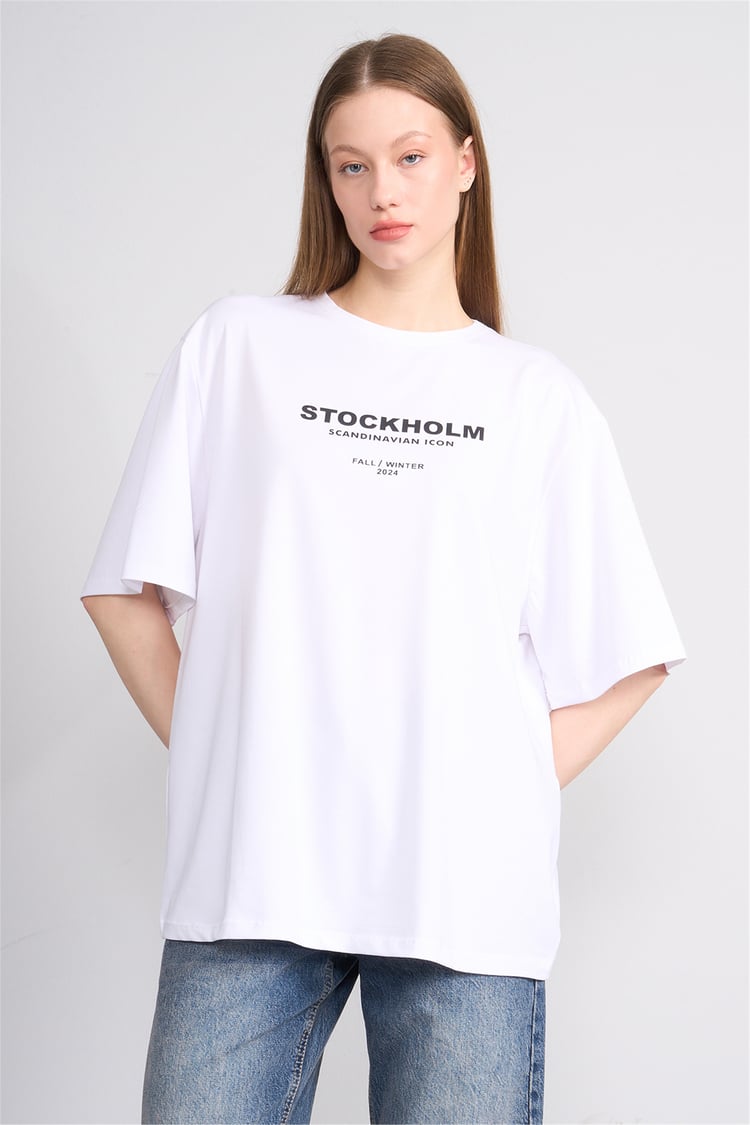 Helly Y26 Mb-6056 Ekru Kadın Stockholm Yazı Baskılı T-Shirt