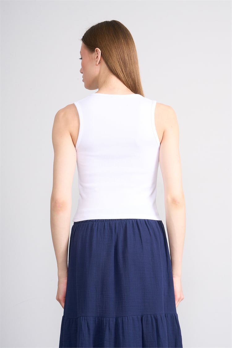Lefon Y26 071686-K Beyaz Kadın Acık Dugmelı Yaka Kolsuz Kaşkorse T-Shirt