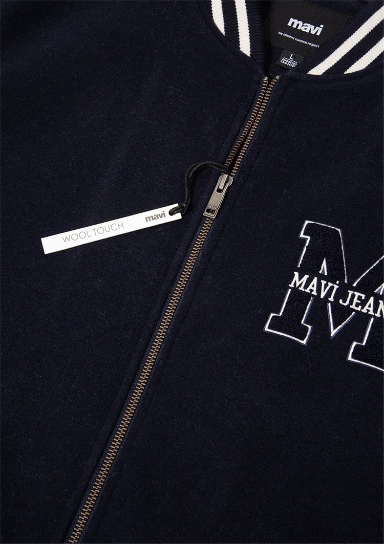 Mavı M0110393-83699 Gokyuzu Lacıvert Erkek Loose M Baskılı Kolej Mont