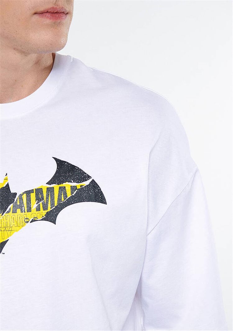 Mavi M0611365-620 Beyaz Erkek Oversize Batman Baskılı T-Shirt