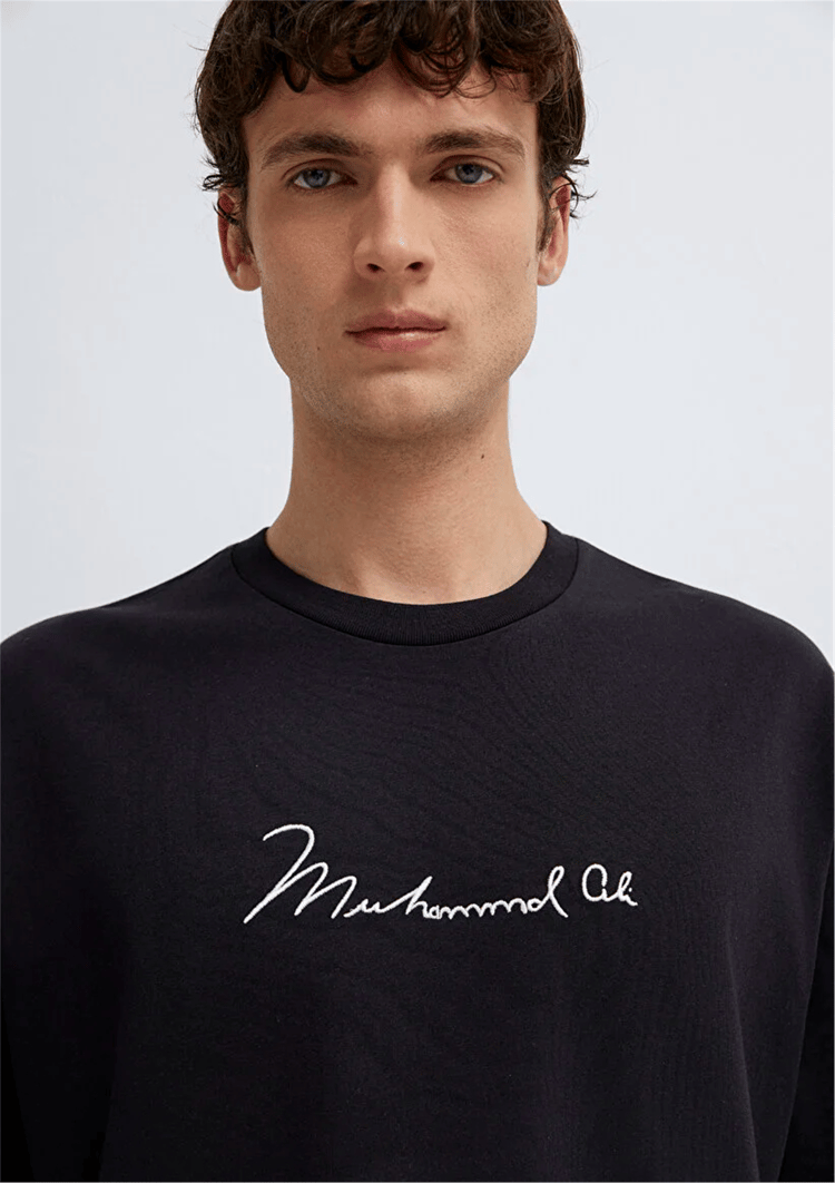 Mavı M0613191-900 Sıyah Erkek Oversıze Lısanslı Baskılı T-Shırt